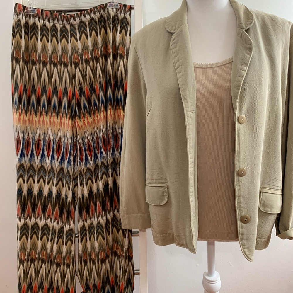 Michael Glasser USA Tan Unstructured ButtonTencel Blazer